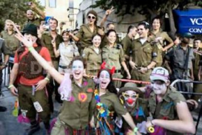 gay-soldier